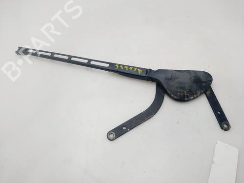 Used Front windshield wiper arm MERCEDES-BENZ CLK (C209) CLK 270 CDI (209.316) (170 hp) 32014141