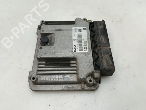 Used Engine control unit (ECU) OPEL VECTRA C GTS (Z02) 1.9 CDTI (F68) (120 hp) 29400402
