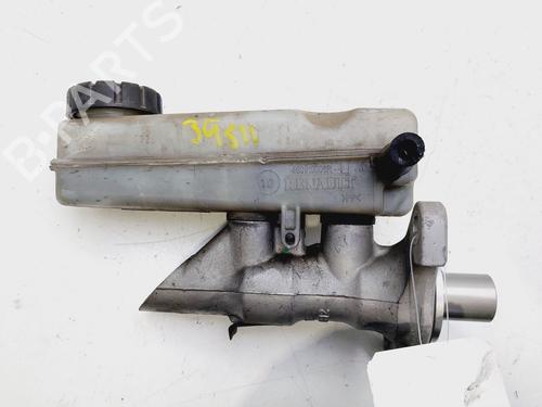 Used Brake master cylinder RENAULT MEGANE III Grandtour (KZ0/1) [2008-2016]  29392523