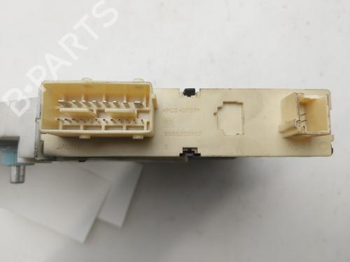 Left front window motor CITROËN C5 I (DC_) 2.0 HDi (DCRHZB, DCRHZE) | BP38301778E21 - Image 2