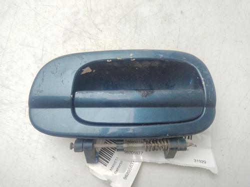 Used Rear left exterior door handle DAEWOO LEGANZA (KLAV) 2.0 16V (133 hp) 30553471