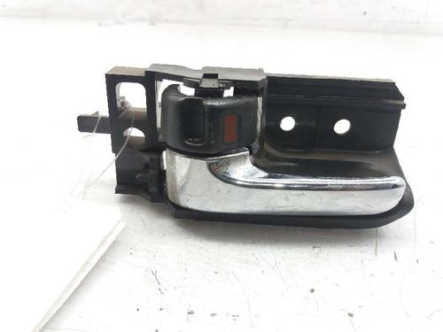 Used Front left interior door handle TOYOTA AVENSIS Saloon (_T25_) 1.8 VVT-i (ZZT251_, ZZT251R) (129 hp) 3423590