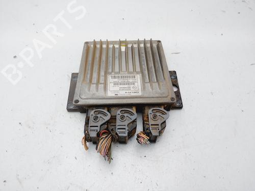 Used Engine control unit (ECU) RENAULT MEGANE II Saloon (LM0/1_) [2003-2025]  28099670