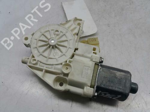 Used Left rear window motor MERCEDES-BENZ C-CLASS (W204) C 220 CDI (204.008) (170 hp) 2868018