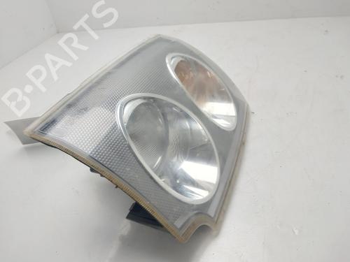 Clignotant avant droit LAND ROVER RANGE ROVER III (L322) 3.0 D 4x4 (177 hp) 32071454