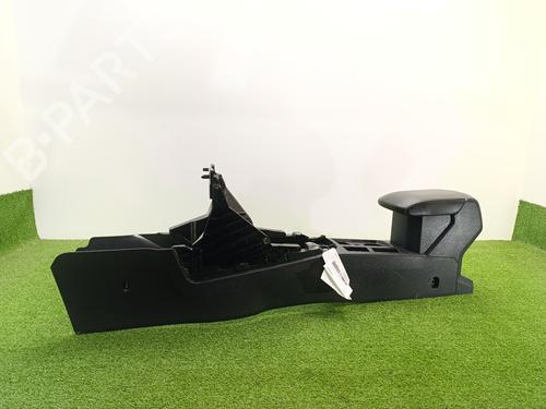Used Armrest / Center console Armrest / Center console 36938697 36938697