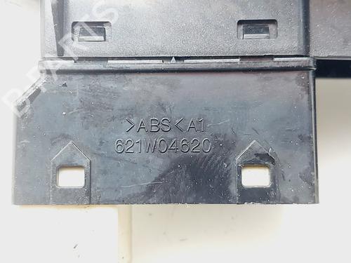 Right front window switch HYUNDAI ACCENT II (LC) 1.3 | BP31850254I26