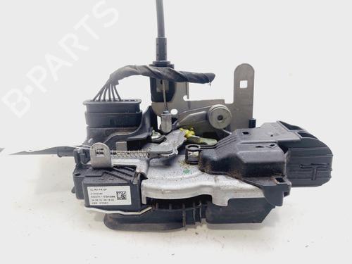 Cerradura puerta delantera derecha VOLVO V40 Hatchback (525) [2012-2019]  31328729