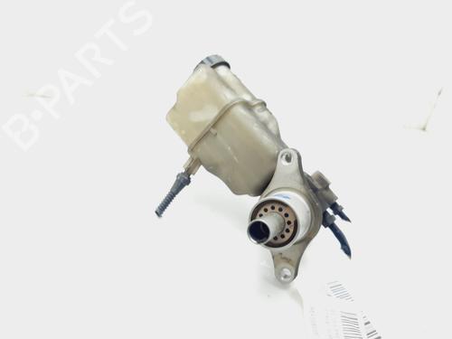 Brake master cylinder CITROËN C5 III (RD_) 1.6 HDi 110 (RD9HL0, RD9HR8, RD9HRA) | BP21779514M77 