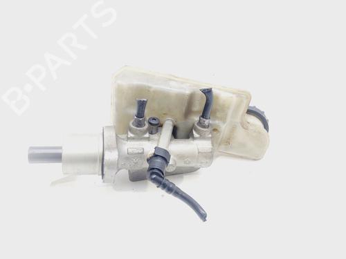 Brake master cylinder VOLVO V50 (545) 2.0 D | BP21048966M77 