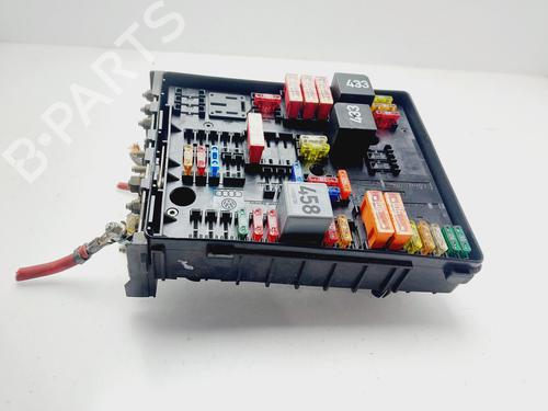 Fuse box VW TOURAN (1T1, 1T2)  | BP26127969E1 