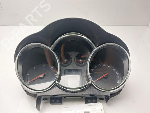 Used Instrument cluster CHEVROLET CRUZE Hatchback (J305) 2.0 CDI (163 hp) 31138258