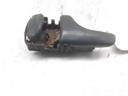 Used Front left interior door handle NISSAN TERRANO II (R20) 2.7 TDi 4WD (125 hp) 4615076