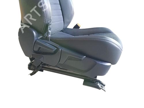 Right front seat LEXUS IS III (_E3_) 300h (AVE30_, AVE30R) | BP31621453C16 