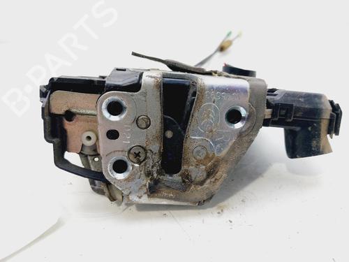 Used Front right lock TOYOTA COROLLA Saloon (_E15_) [2006-2018]  30969545