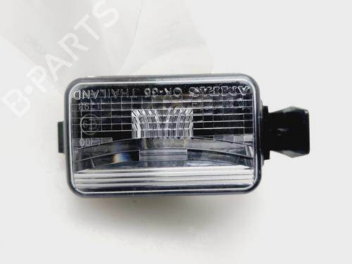 Used Licence plate light Licence plate light TOYOTA HILUX VIII Pickup (_N1_) [2015-2026] 32317318 32317318