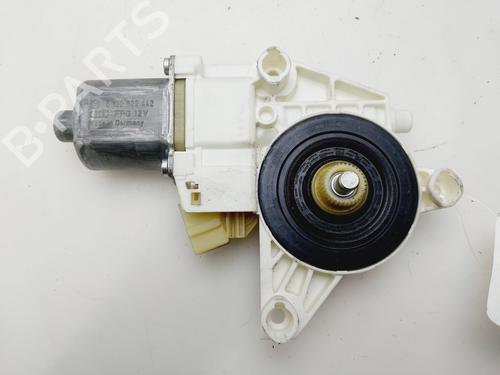 Used Right rear window motor MERCEDES-BENZ C-CLASS (W204) [2007-2015]  31651610