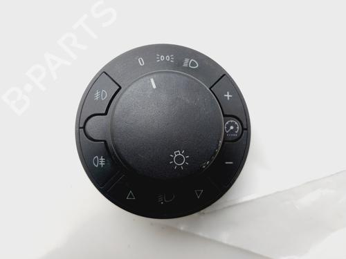 Used Headlight switch OPEL CORSA D (S07) [2006-2015]  30656049