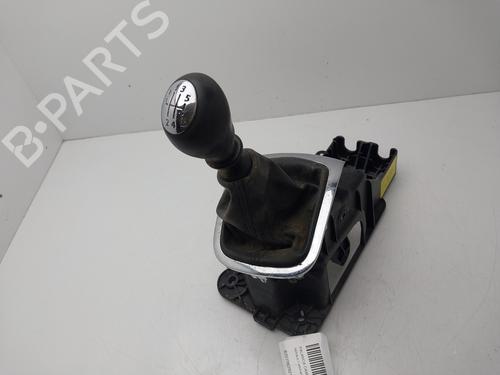 Used Gear lever Gear lever RENAULT MEGANE III Grandtour (KZ0/1) [2008-2016] 32721518 32721518