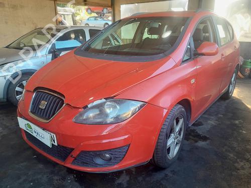 Nebelscheinwerfer rechts SEAT ALTEA XL (5P5, 5P8) 1.6 TDI (105 hp) 16860802R |