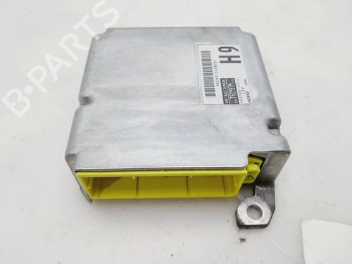Calculateur Airbags TOYOTA RAV 4 II (_A2_) [2000-2005]  29582357