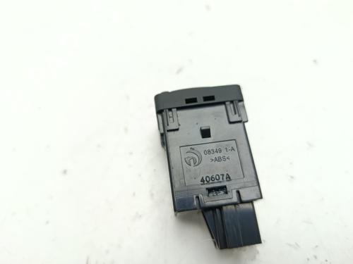 Switch NISSAN JUKE (F15)  | BP28418107I30 