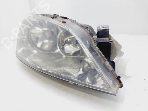 Right headlight FORD MONDEO III Saloon (B4Y) 2.0 TDCi | BP29937345C29