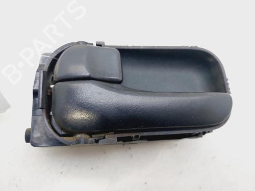 Used Front left interior door handle NISSAN ALMERA II (N16) 2.2 dCi (112 hp) 29822567