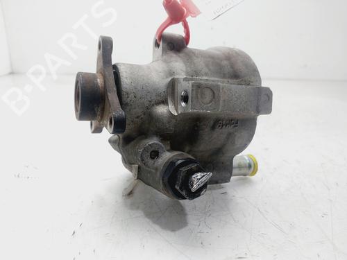 Used Steering pump RENAULT LAGUNA II (BG0/1_) [2001-2007]  29242179