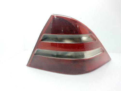 Used Right taillight MERCEDES-BENZ S-CLASS (W220, V220) S 400 CDI (220.028, 220.128) (250 hp) 32032433