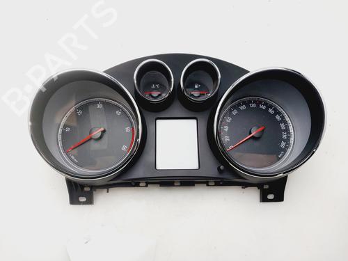 Used Instrument cluster OPEL INSIGNIA A Country Tourer (G09) 2.0 CDTi (47) (131 hp) 32306091