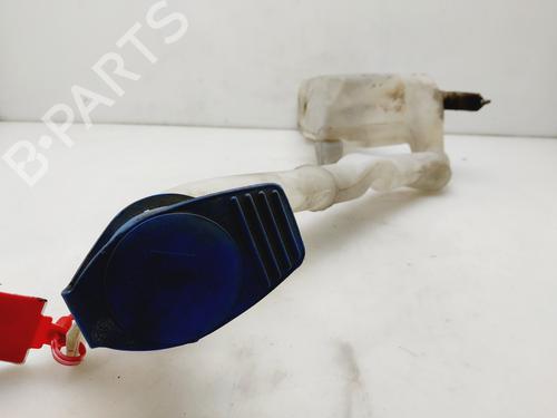 Used Windscreen washer tank VW POLO (9N_, 9A_) 1.9 SDI (64 hp) 25735144