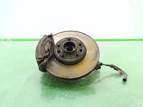 Used Left front steering knuckle OPEL VECTRA C (Z02) [2002-2009]  25857290