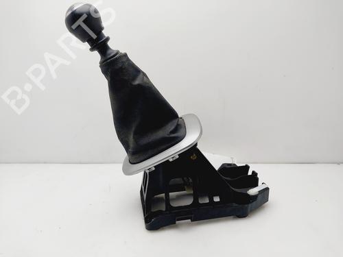 Gear lever TOYOTA YARIS (_P13_)  | BP27670809M90 