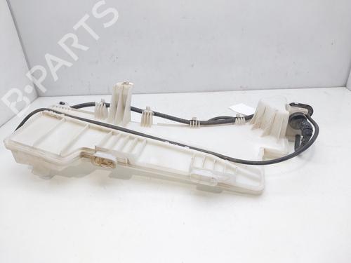 Used Windscreen washer tank PEUGEOT 3008 II SUV (MC_, MR_, MJ_, M4_) [2016-2025]  13820690