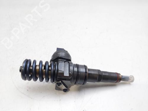 Used Injector SKODA SUPERB I (3U4) 1.9 TDI (130 hp) 18168645