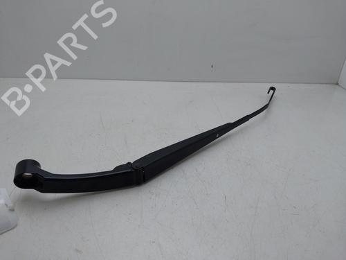 Used Front windshield wiper arm Front windshield wiper arm 37630107 37630107