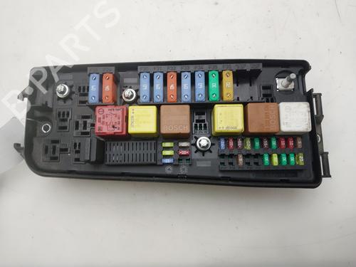 Used Fuse box Fuse box 37423625 37423625