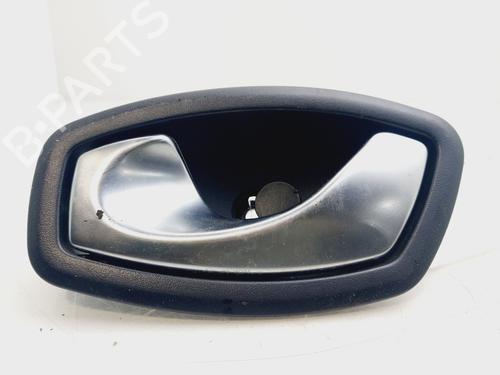 Venstre bagtil invendig håndtag RENAULT FLUENCE (L3_) 1.5 dCi (L30B) (106 hp) 18862519