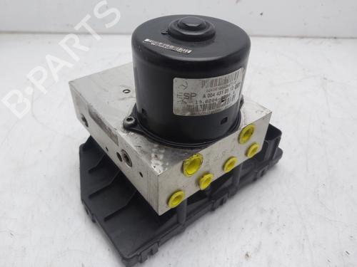 abs-pump-mercedes-benz-c-class-w203-2000-2001-2002-2003-2004-2005-2006-2007-36648502 main image