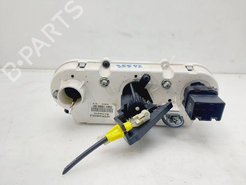 Climate control FORD FIESTA V (JH_, JD_) 1.4 TDCi | BP19643587I5 