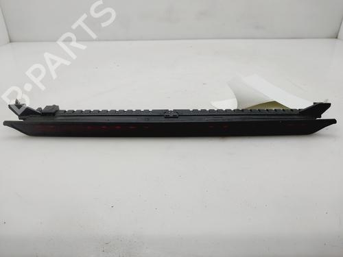 Troisième feu stop VW GOLF IV (1J1) [1997-2008]  32742663