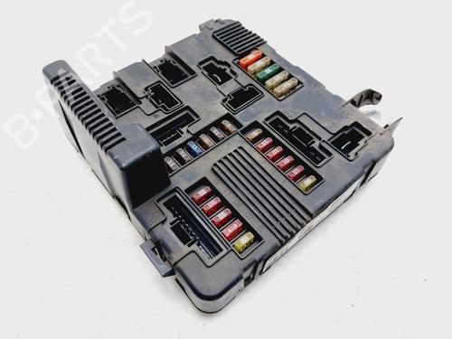 Sicherungskasten für RENAULT MEGANE II (BM0/1_, CM0/1_) 1.6 16V (BM0C, CM0C) (113 hp) 29956575