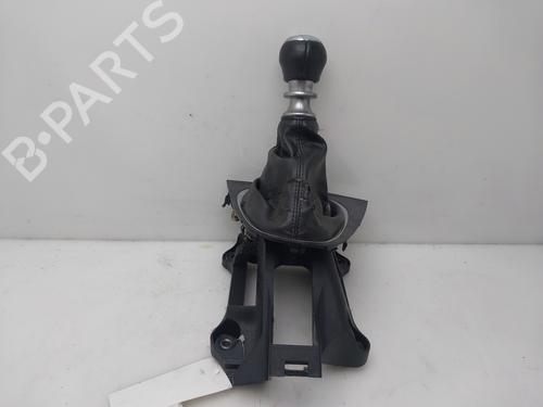 Used Gear lever TOYOTA VERSO (_R2_) 1.6 D4-D (WAR20_) (112 hp) 19030758