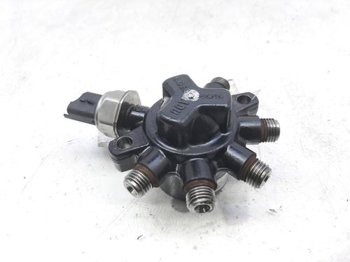 Used Injection rail FORD FOCUS C-MAX (DM2) [2003-2007]  12408338