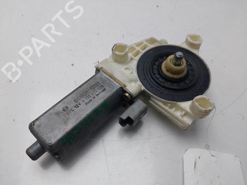 Right front window motor PEUGEOT 307 (3A/C) 2.0 HDi 90 | BP32226913E20