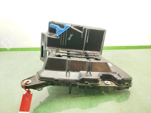 Used AdBlue tank AUDI A4 B9 (8W2, 8WC) 30 TDI (122 hp) 30660746