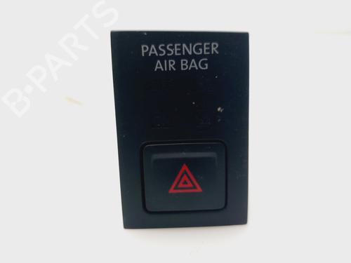 Used Warning switch VW GOLF VII (5G1, BQ1, BE1, BE2) [2012-2021]  24880545