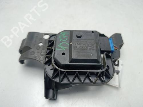 Used Fuel door actuator Fuel door actuator VW POLO IV (9N_, 9A_) 1.4 TDI (70 hp) 40182451 40182451