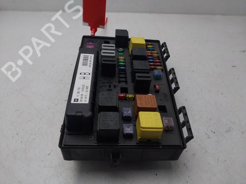 Fuse box OPEL ASTRA H (A04)  | BP26946966E1 